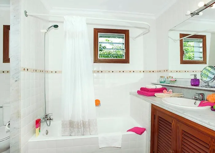 800 M Vom Zentrum Von Entfernt By Interhome * Pollenca